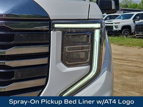 Used 2023 GMC Sierra 1500 AT4 w/ AT4 Preferred Package AWD/4WD image 29