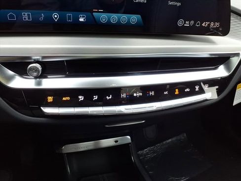 New 2026 Cadillac Lyriq Sport w/ LPO, Floor Liner Package AWD/4WD image 31