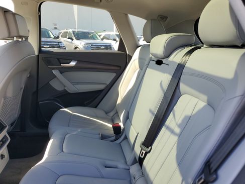 Used 2022 Audi Q5 2.0T Premium w/ Convenience Package image 17