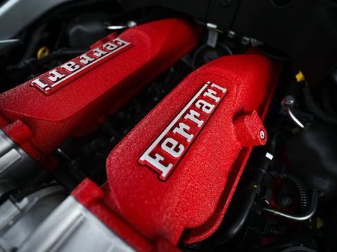 Certified 2023 Ferrari Portofino M image 29