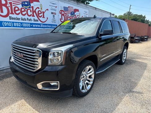 Used 2017 GMC Yukon SLT w/ Premium Edition AWD/4WD image 6