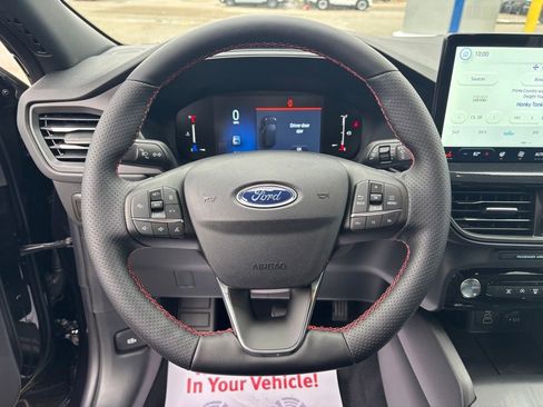 New 2026 Ford Escape ST-Line w/ Tech Pack #1 AWD/4WD image 25
