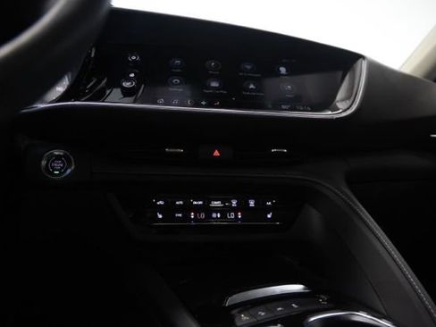 Used 2023 Buick Envision Essence w/ Sport Touring Package AWD/4WD image 24