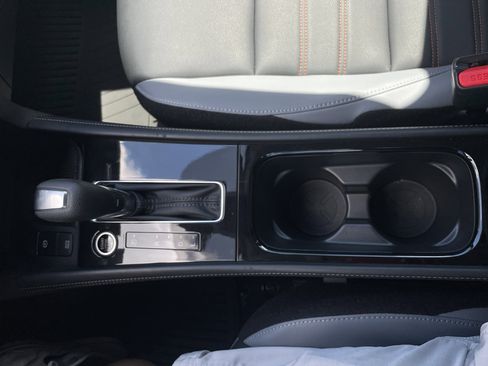 Certified 2024 Nissan Kicks SR w/ SR Premium Package image 17