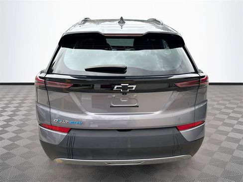 Used 2023 Chevrolet Bolt EUV LT image 7