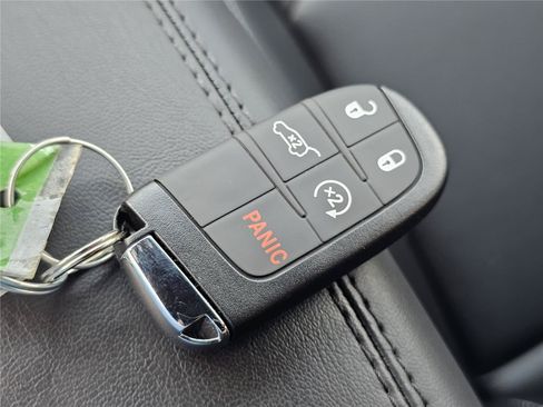 New 2026 Jeep Compass Limited AWD/4WD image 30