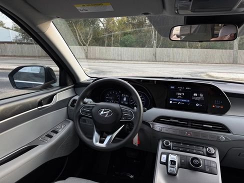 Used 2022 Hyundai Palisade SE image 25
