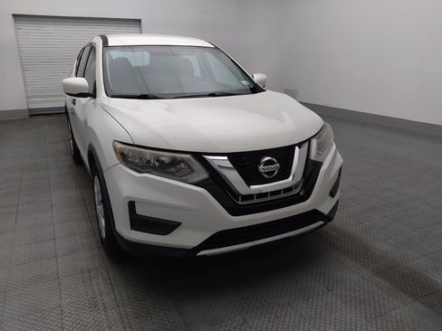 Used 2017 Nissan Rogue S image 14