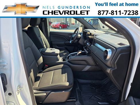 Used 2023 Chevrolet Colorado LT w/ LT Convenience Package II AWD/4WD image 12