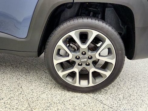Used 2022 Jeep Renegade Limited w/ Sun, Sound & Wheels Group AWD/4WD image 9