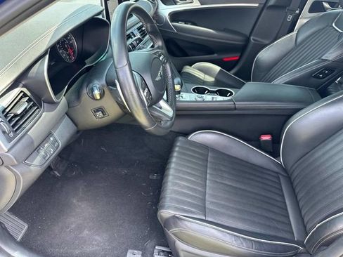 Used 2021 Genesis G70 2.0T w/ Elite Package image 15