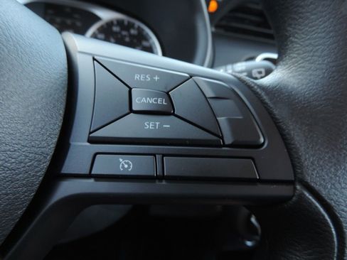 New 2025 Nissan Kicks Play S image 24