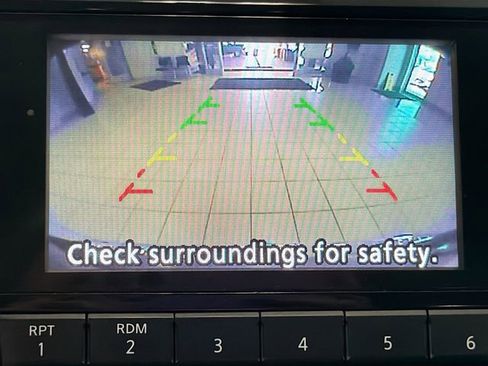 Used 2016 Nissan Rogue S image 16