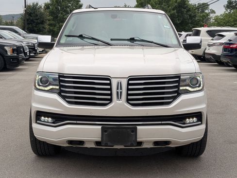 Used 2017 Lincoln Navigator Reserve RWD image 8