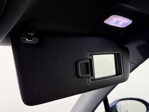 New 2025 Porsche Macan image 31