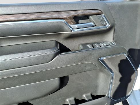 Used 2024 Chevrolet Silverado 2500 LT image 16