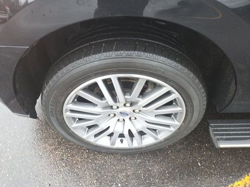 Used 2023 Ford Expedition Max Limited image 46