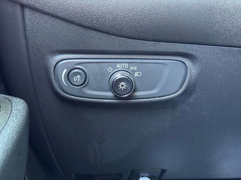 Used 2023 Chevrolet Equinox LT w/ LPO, Floor Liner Package image 28