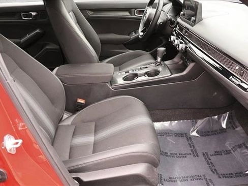 Used 2025 Honda Civic Sport image 28