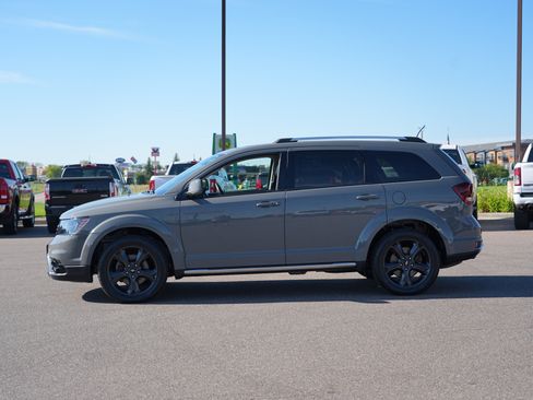 Used 2019 Dodge Journey Crossroad w/ Nav & Sun Group AWD/4WD image 6