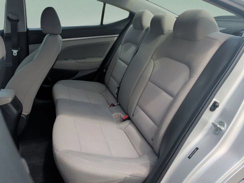 Used 2019 Hyundai Elantra SEL FWD image 34