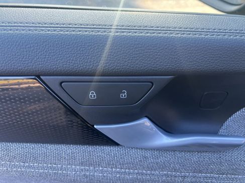 New 2026 Volkswagen Tiguan S AWD/4WD image 16