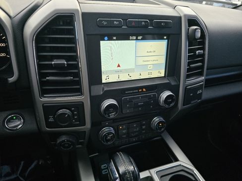 Used 2017 Ford F150 Lariat w/ Equipment Group 502A Luxury image 32