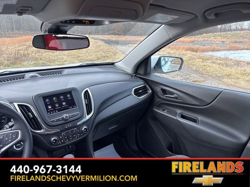 Used 2023 Chevrolet Equinox LT image 43