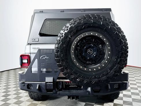 Used 2020 Jeep Gladiator Rubicon AWD/4WD image 6