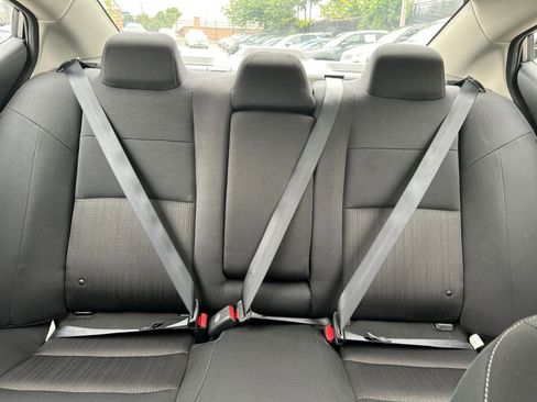 Used 2025 Nissan Altima 2.5 SV FWD image 33