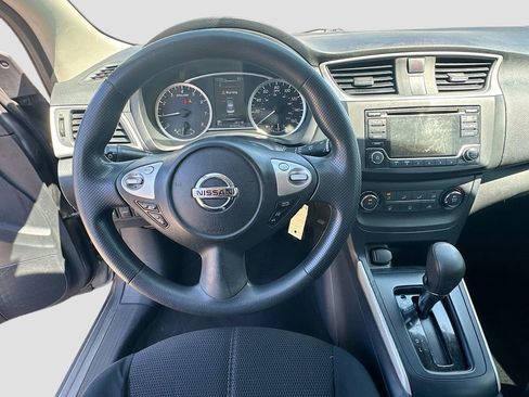 Used 2018 Nissan Sentra S FWD image 11