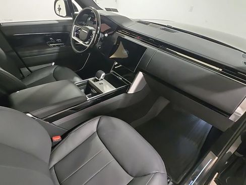Used 2024 Land Rover Range Rover SE AWD/4WD image 24