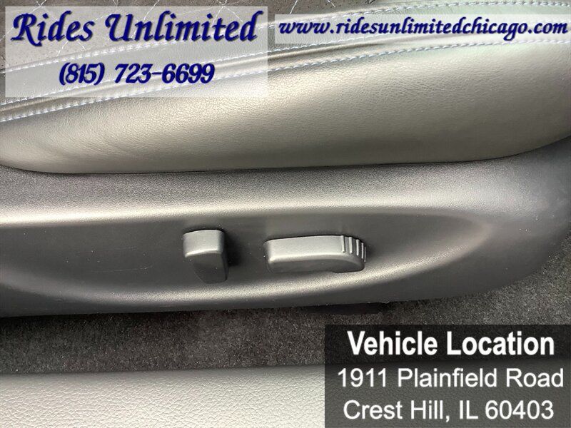 Used 2017 Nissan Maxima SR w/ Midnight Edition FWD image 32