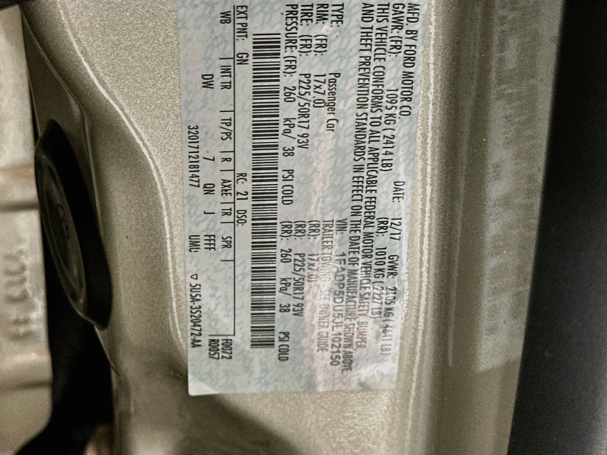 Used 2018 Ford C-MAX Titanium w/ Equipment Group 301A FWD image 12