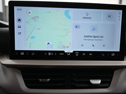 New 2026 Ford Explorer Active image 30