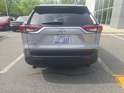 Used 2025 Toyota RAV4 XLE w/ Convenience Package image 8