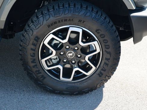 Used 2025 Ford Bronco Outer Banks AWD/4WD image 10