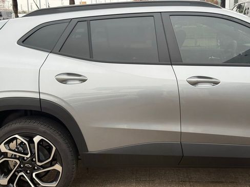 New 2026 Chevrolet Trax RS w/ Sunroof Package image 9