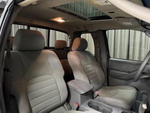 Used 2006 Nissan Frontier XE w/ (G01) XE Preferred Pkg image 10