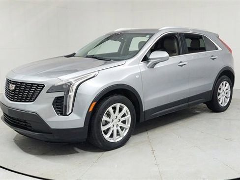 Certified 2023 Cadillac XT4 Luxury w/ Cold Weather Package image 1