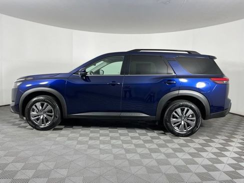 Used 2025 Nissan Pathfinder SV FWD image 7