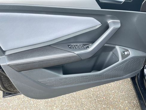 Used 2025 Volkswagen Jetta SE image 20