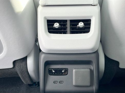 New 2025 Cadillac Optiq Sport 2 w/ LPO, Floor Liner Package AWD/4WD image 26