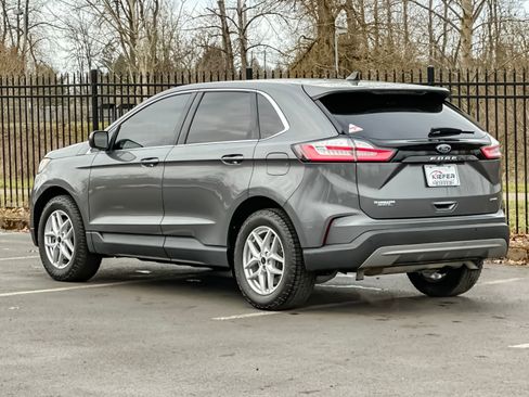 Used 2023 Ford Edge SEL image 5