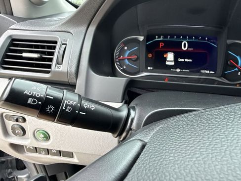 Used 2019 Honda Pilot Touring image 28