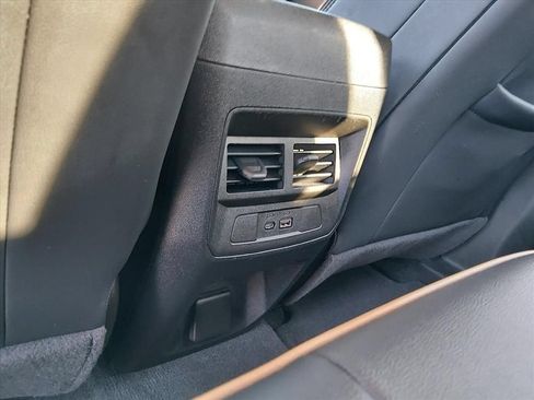 Used 2024 GMC Canyon AT4 w/ Technology Package AWD/4WD image 13