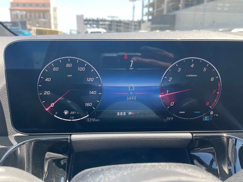 Used 2026 Mercedes-Benz GLA 250 image 7