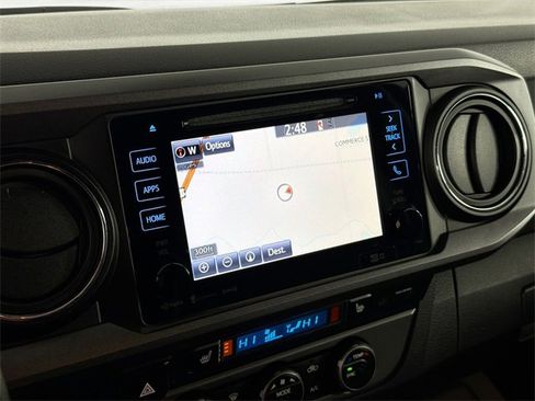 Used 2019 Toyota Tacoma TRD Sport image 13