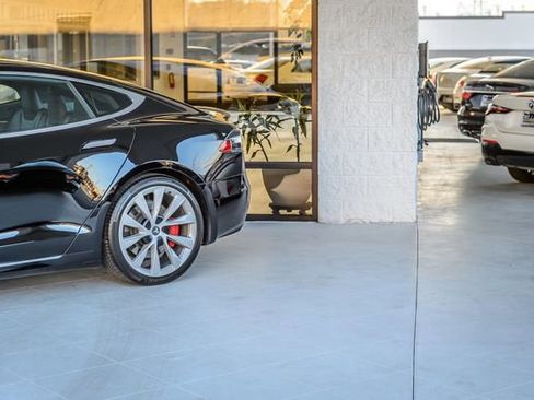 Used 2021 Tesla Model S Performance image 57