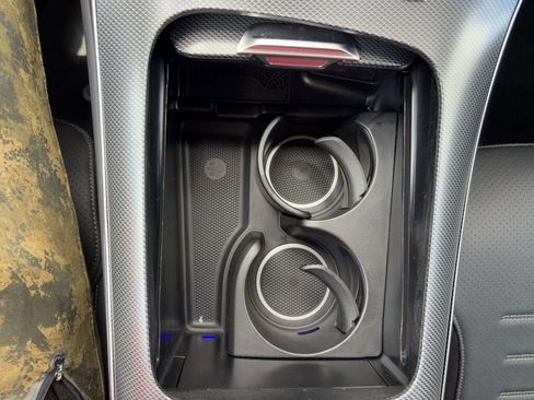 New 2025 Mercedes-Benz GLC 300 4MATIC image 19